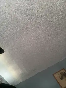 Snapshot of Miguel16i chatting on 03/21/25, 04:51 Miguel16i online show from 03/21/25, 04:51