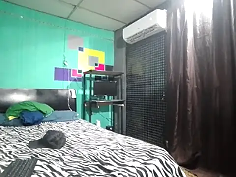 Snapshot of xxxxhotxoxo chatting on 01/17/26, 06:33 xxxxhotxoxo online show from 01/17/26, 06:33