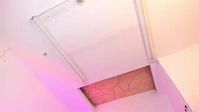 Snapshot of CandyLatinHott chatting on 03/20/25, 04:09 CandyLatinHott online show from 03/20/25, 04:09