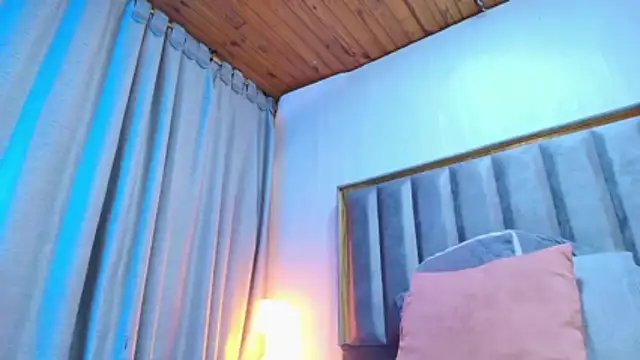 Snapshot of Eda_Bonne chatting on 04/06/26, 11:33 Eda Bonne online show from 04/06/26, 11:33