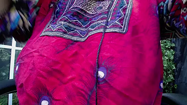 Snapshot of kalpanaaishaa chatting on 11/24/25, 10:15 kalpanaaishaa online show from 11/24/25, 10:15