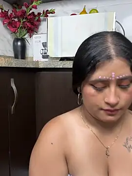 Snapshot of kalpanaaishaa chatting on 05/11/26, 04:04 kalpanaaishaa online show from 05/11/26, 04:04