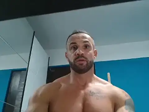 Snapshot of Magnificmuscles89 chatting on 12/03/24, 10:29 Magnificmuscles89 online show from 12/03/24, 10:29