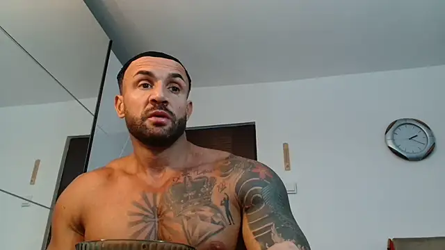 Snapshot of Magnificmuscles89 chatting on 05/29/26, 11:19 Magnificmuscles89 online show from 05/29/26, 11:19