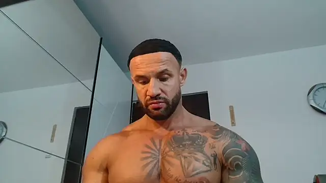 Snapshot of Magnificmuscles89 chatting on 06/02/26, 11:34 Magnificmuscles89 online show from 06/02/26, 11:34