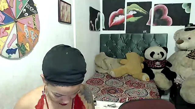 manzanahot9 online show from 03/09/25, 07:48