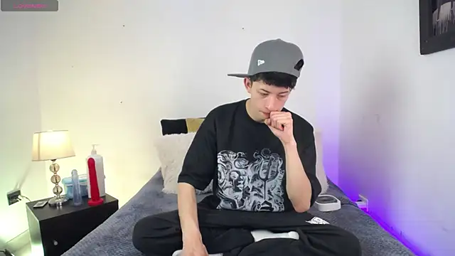 MaikCarver online show from 09/22/25, 01:02