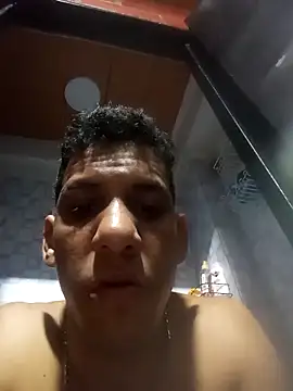 Snapshot of Elvergon3456 chatting on 10/05/25, 08:56 Elvergon3456 online show from 10/05/25, 08:56