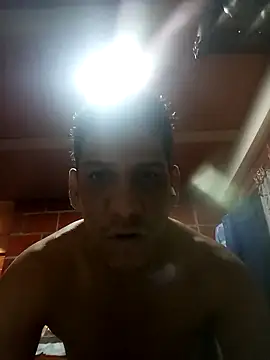 Snapshot of Elvergon3456 chatting on 10/19/25, 06:47 Elvergon3456 online show from 10/19/25, 06:47