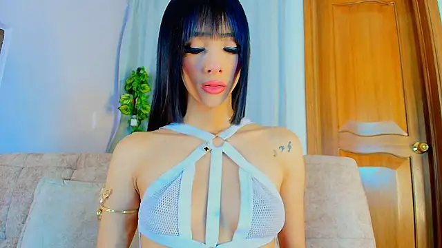 liccy hall online show from 02/01/26, 11:42