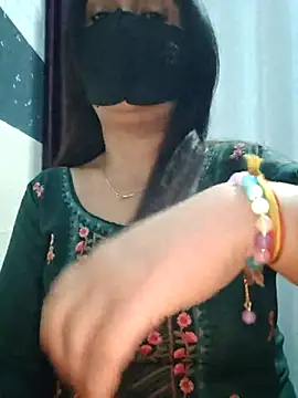 Aishwaryaa 69 online show from 02/26/25, 09:10