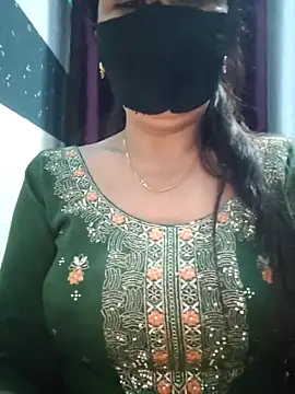 Aishwaryaa 69 online show from 03/03/25, 11:44