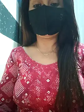 Snapshot of Aishwaryaa_69 chatting on 03/05/25, 02:56 Aishwaryaa 69 online show from 03/05/25, 02:56