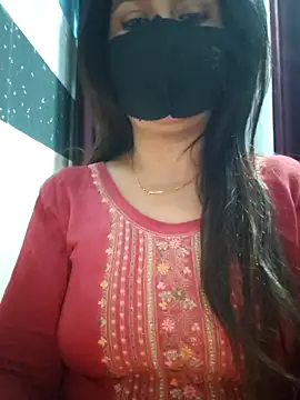 Snapshot of Aishwaryaa_69 chatting on 03/08/25, 10:22 Aishwaryaa 69 online show from 03/08/25, 10:22