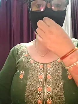 Aishwaryaa 69 online show from 09/25/25, 10:52