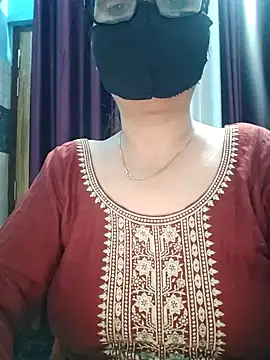 Aishwaryaa 69 online show from 10/07/25, 04:42