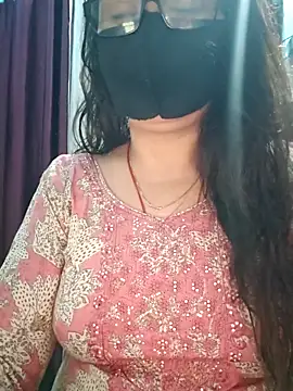 Snapshot of Aishwaryaa_69 chatting on 12/01/25, 07:02 Aishwaryaa 69 online show from 12/01/25, 07:02