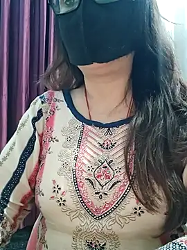 Aishwaryaa 69 online show from 02/12/26, 03:51