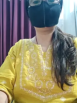 Aishwaryaa 69 online show from 05/29/26, 01:03