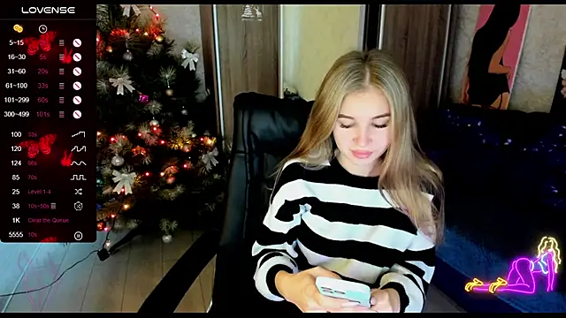  NigoNika online show from 12/12/24, 12:22