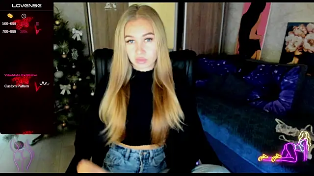  NigoNika online show from 12/20/24, 12:38