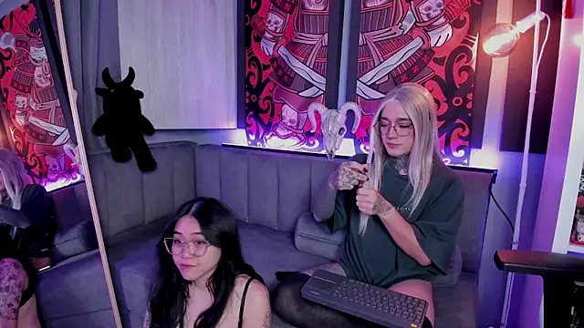 Snapshot of JadeyKhada chatting on 03/31/26, 11:27 JadeyKhada online show from 03/31/26, 11:27