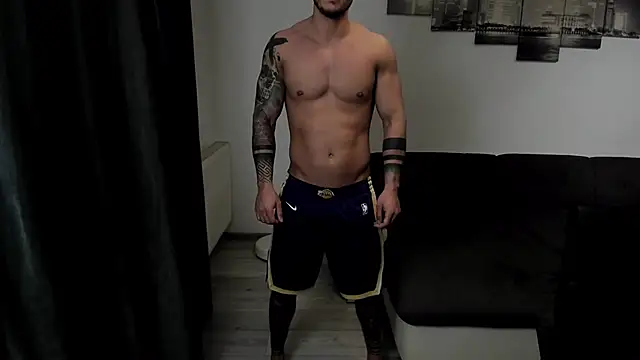 Snapshot of Richarddarell1 chatting on 10/24/25, 04:20 Richarddarell1 online show from 10/24/25, 04:20