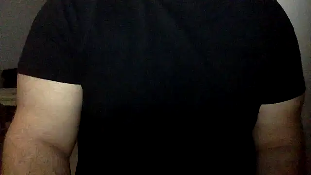 Snapshot of Gladiator_3 chatting on 03/18/25, 04:26 Gladiator 3 online show from 03/18/25, 04:26