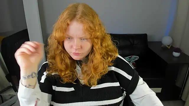 Cassie xKiss online show from 06/19/26, 08:23