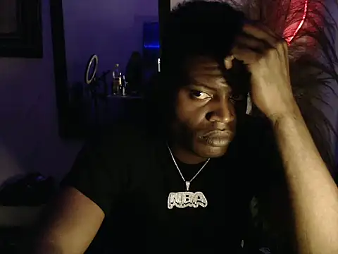 elnigga21 online show from 04/10/26, 08:24