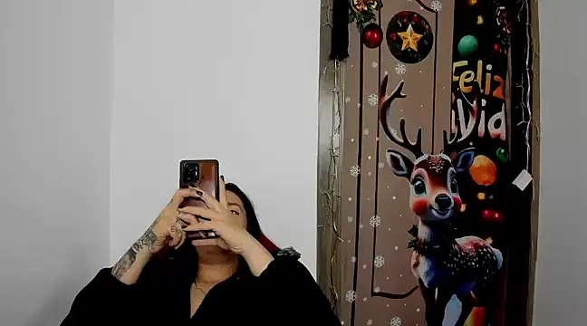 Snapshot of Sweet-Suck69 chatting on 12/28/24, 08:05 Sweet-Suck69 online show from 12/28/24, 08:05