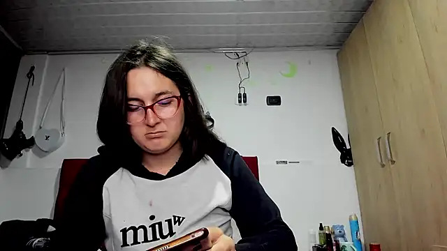 Snapshot of Sweet-Suck69 chatting on 01/02/25, 12:55 Sweet-Suck69 online show from 01/02/25, 12:55