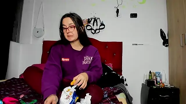 Snapshot of Sweet-Suck69 chatting on 01/05/25, 03:53 Sweet-Suck69 online show from 01/05/25, 03:53