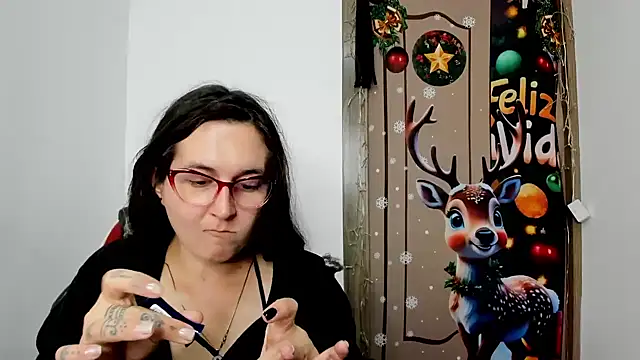 Snapshot of Sweet-Suck69 chatting on 01/10/25, 04:33 Sweet-Suck69 online show from 01/10/25, 04:33