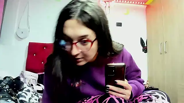 Snapshot of Sweet-Suck69 chatting on 01/20/25, 12:15 Sweet-Suck69 online show from 01/20/25, 12:15