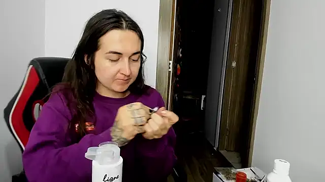 Snapshot of Sweet-Suck69 chatting on 02/02/25, 11:32 Sweet-Suck69 online show from 02/02/25, 11:32