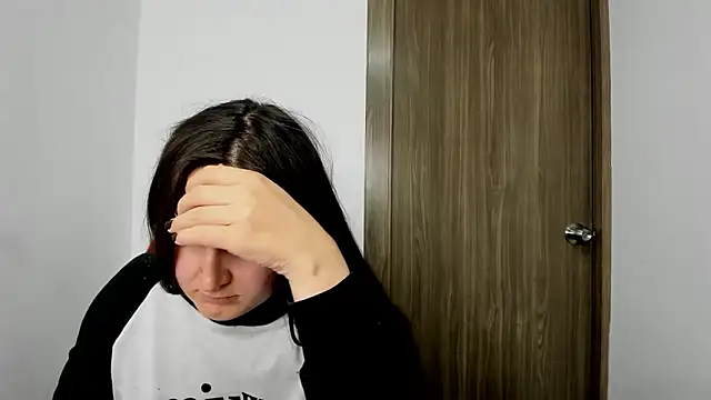 Snapshot of Sweet-Suck69 chatting on 02/21/25, 05:56 Sweet-Suck69 online show from 02/21/25, 05:56