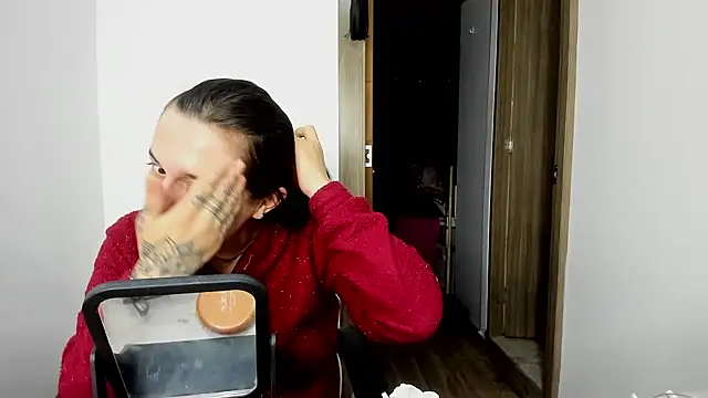 Snapshot of Sweet-Suck69 chatting on 03/01/25, 11:37 Sweet-Suck69 online show from 03/01/25, 11:37