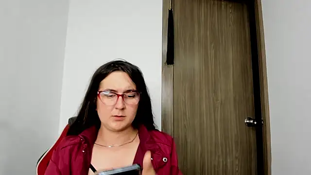 Snapshot of Sweet-Suck69 chatting on 03/05/25, 06:44 Sweet-Suck69 online show from 03/05/25, 06:44