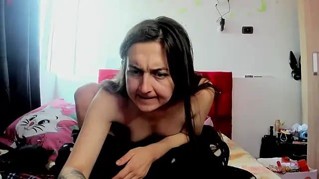 Snapshot of Sweet-Suck69 chatting on 03/15/25, 03:16 Sweet-Suck69 online show from 03/15/25, 03:16