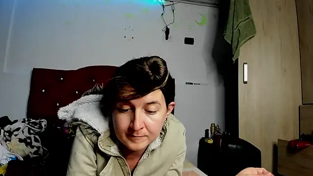 Snapshot of Sweet-Suck69 chatting on 03/18/25, 04:58 Sweet-Suck69 online show from 03/18/25, 04:58