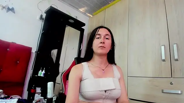 Snapshot of Sweet-Suck69 chatting on 09/10/25, 02:17 Sweet-Suck69 online show from 09/10/25, 02:17