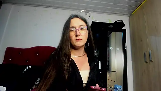 Snapshot of Sweet-Suck69 chatting on 09/19/25, 05:53 Sweet-Suck69 online show from 09/19/25, 05:53