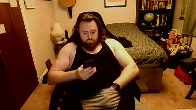 Snapshot of Hairy_Guy30 chatting on 11/29/25, 04:54 Hairy Guy30 online show from 11/29/25, 04:54