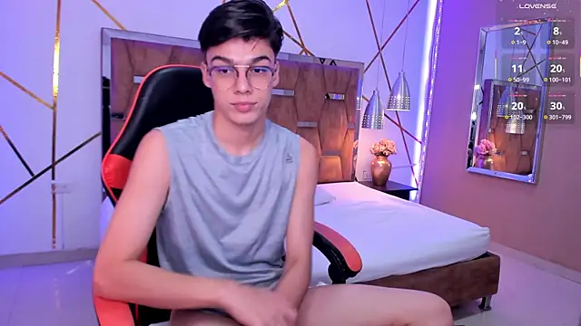 Gerony  online show from 03/11/25, 05:38