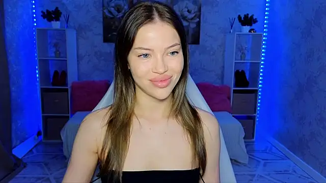Snapshot of EmmyMills chatting on 06/05/26, 09:20 EmmyMills online show from 06/05/26, 09:20