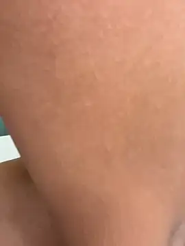 Snapshot of Cute-Russian chatting on 02/24/25, 10:26 Cute-Russian online show from 02/24/25, 10:26