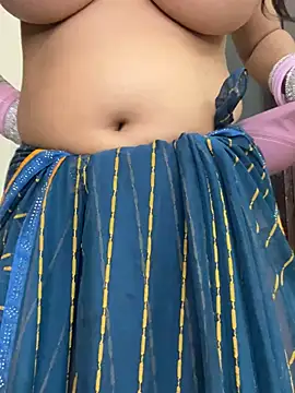 Snapshot of Cute-Russian chatting on 03/07/25, 12:56 Cute-Russian online show from 03/07/25, 12:56