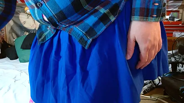 Snapshot of cosmicjones chatting on 10/18/25, 12:39 cosmicjones online show from 10/18/25, 12:39