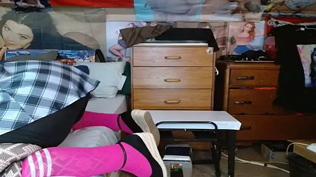 Snapshot of cosmicjones chatting on 01/06/26, 07:34 cosmicjones online show from 01/06/26, 07:34